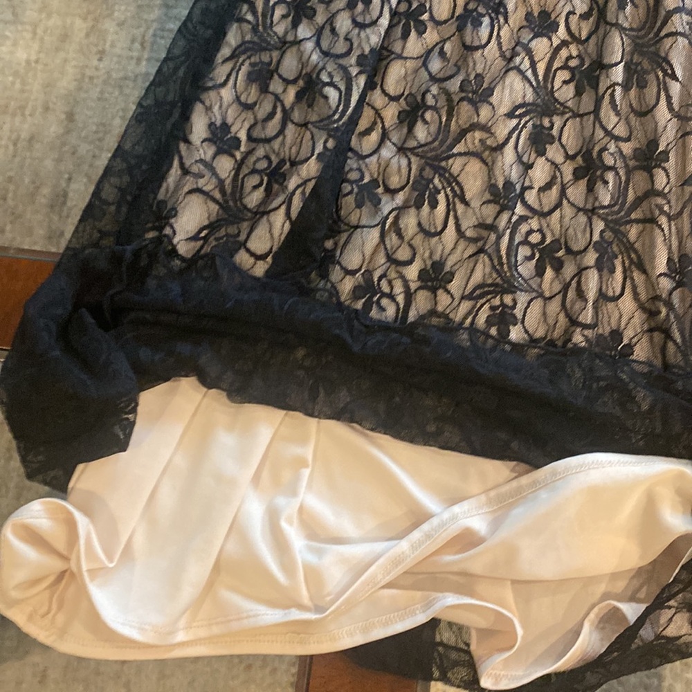 MAX STUDIO black & Nude lace Dress - Picture 10 of 11